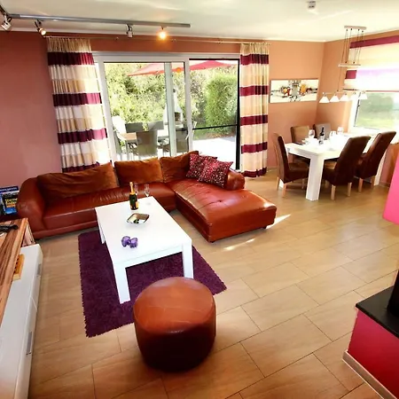 Holiday home Golfer_s House
